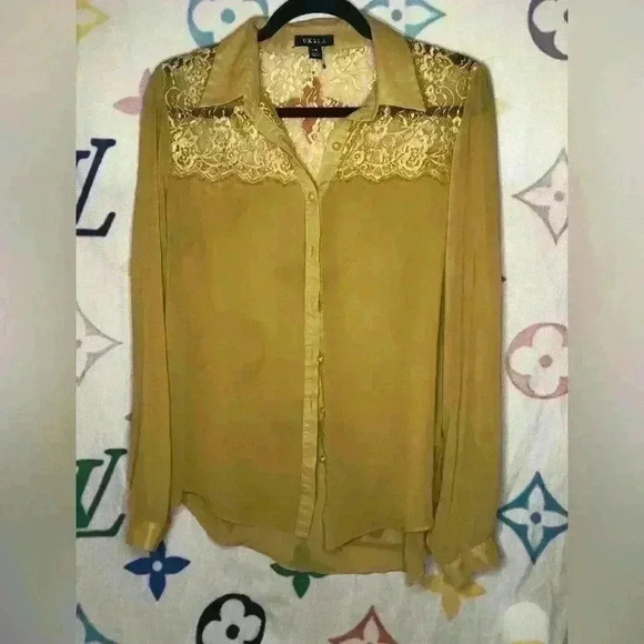 UK2LA Tops - Yellow mesh Blouse